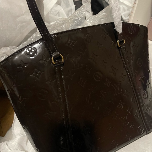 Louis Vuitton Vernis Patent Monogram - Picture 2 of 9